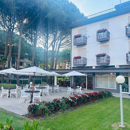 Hotel Laura Bibione Extérieur photo